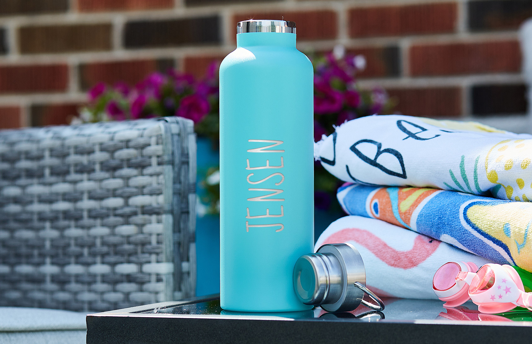 25oz. Teal Personalized Bottle 